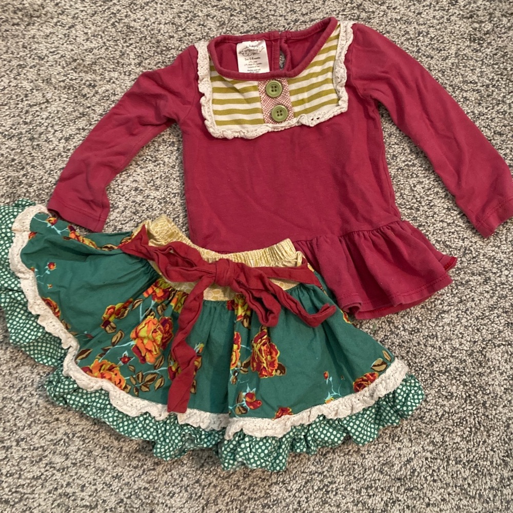 Persnickety shirt and skirt outfit